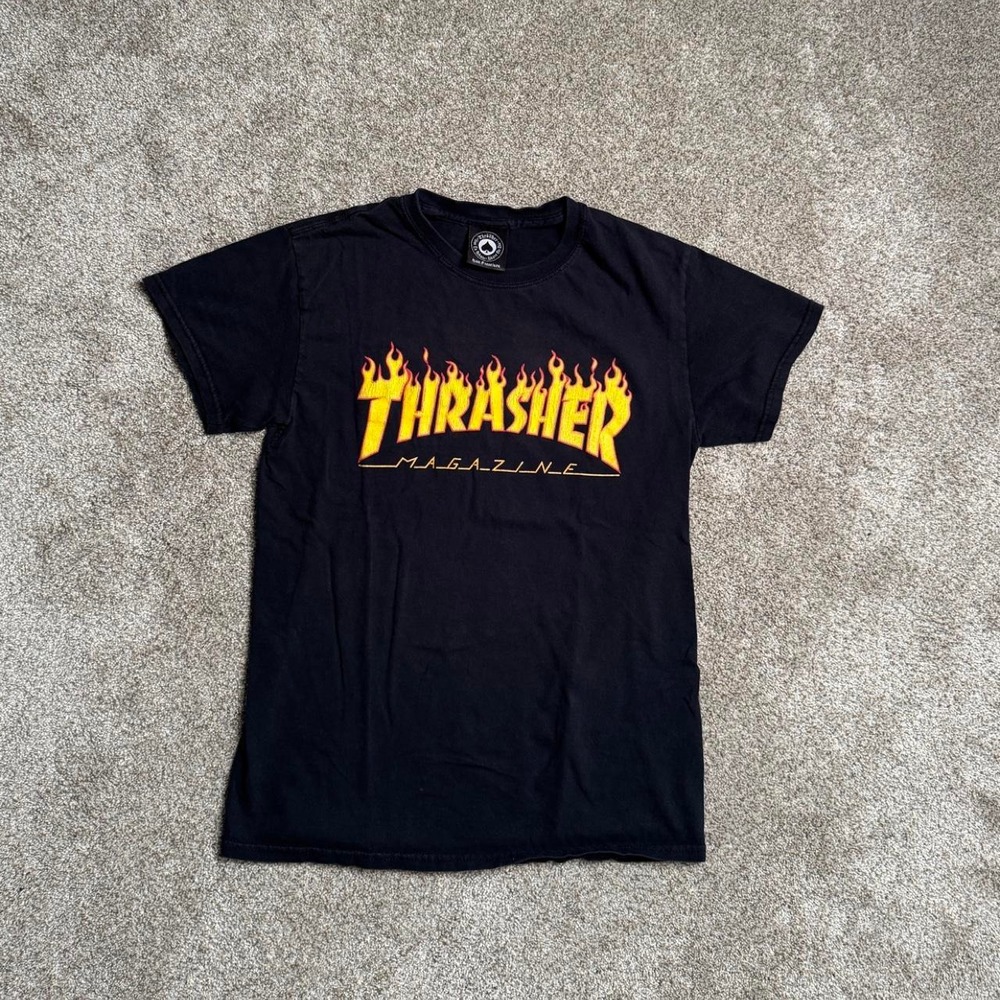 BLACK THRASHER CLASSIC LOGO GRAPHIC TEE
